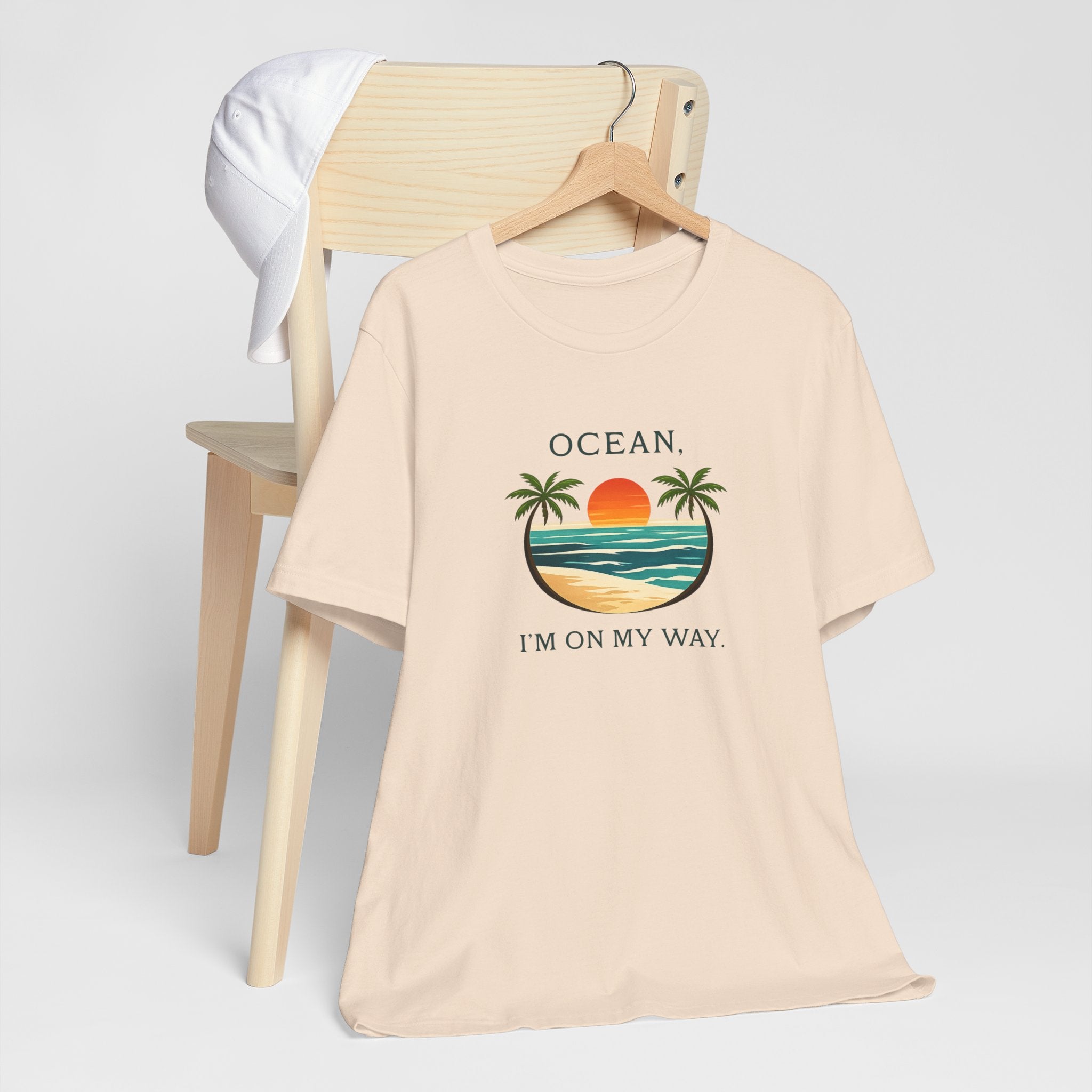 OCEAN, I’M ON MY WAY VINTAGE BEACH GRAPHIC T-SHIRT
