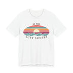 NO RUSH JUST SUNSET T - SHIRT - VINTAGE BEACH GRAPHIC - Mare Qui Club