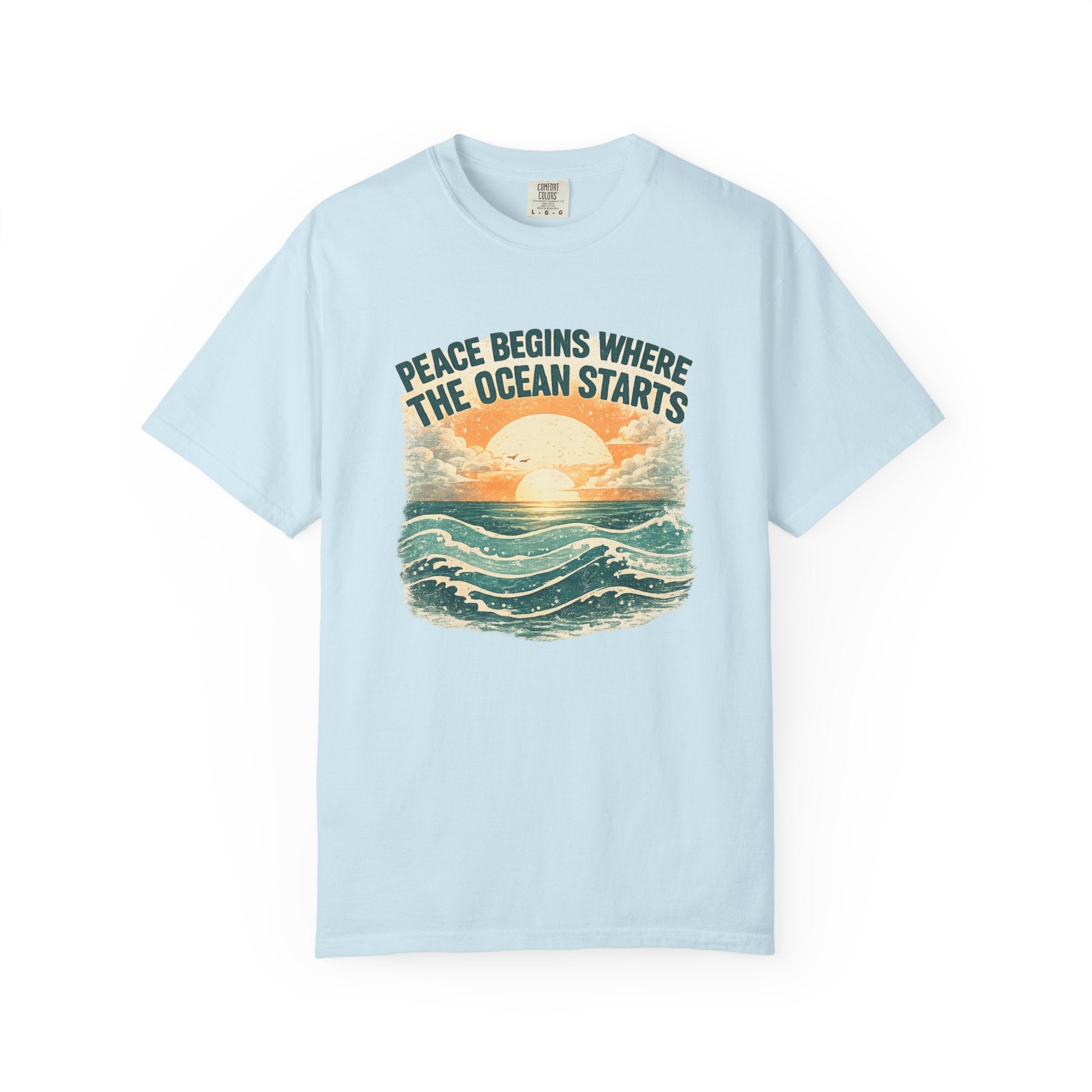 Ocean sunset graphic t-shirt with calm coastal vibe Mare Qui Club